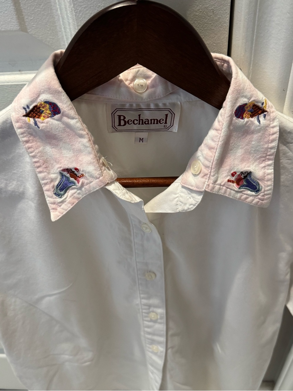 Bechamel White Button-Down Shirt with Pink Embroidered Collar